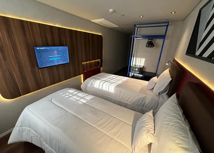 Golden Tower Express Nacoes Unidas By Fenix Hoteis